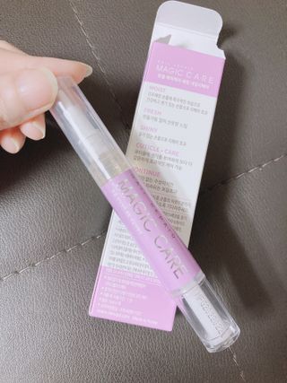 뷰젤 매직케어 네일솔루션 손발톱 보습 영양제 펜슬타입 5ml — 5점을 준 리뷰어가 2022년 3월 올린 사용 사진