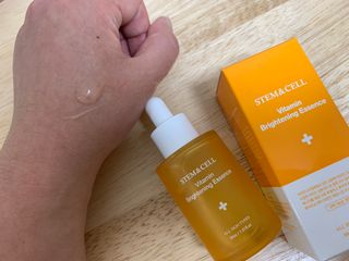 체르엠 스템앤셀 비타민 브라이트닝 에센스 30ml 1개 — 5점을 준 리뷰어가 2021년 9월 올린 사용 사진