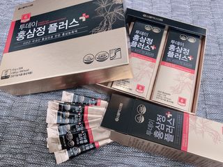 서울약사신협_투데이홍삼정플러스스틱_10g x 30포 — 5점을 준 리뷰어가 2021년 2월 올린 사용 사진