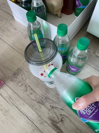 몽베스트 Montbest with Sparkling water Plain 20병 — 5점을 준 리뷰어가 2022년 7월 올린 사용 사진