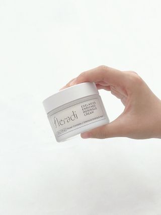 플레라디 에델바이스 인리치드 머랭 크림 — 5점을 준 리뷰어가 2021년 6월 올린 사용 사진