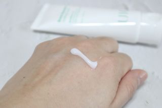 유이크 바이옴 레미디 수딩크림 (50ml) — 5점을 준 리뷰어가 2022년 7월 올린 사용 사진