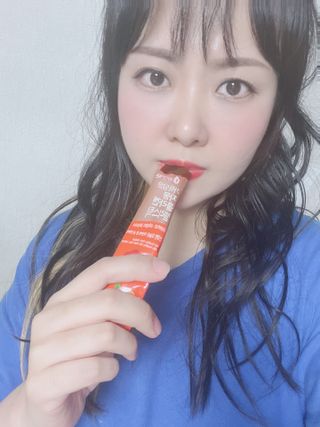 자연에온 핑크 자몽 착즙 100mL 10개입 1BOX +가 득담은 자몽 콜라겐 젤리스틱 1BOX — 4점을 준 리뷰어가 2021년 7월 올린 사용 사진