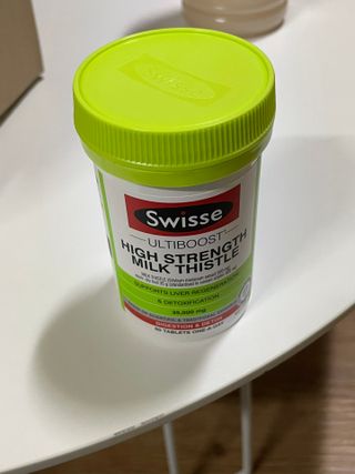 Swisse 스위스 고함량 밀크씨슬 35,000mg 60정 — 4.5점을 준 리뷰어가 2021년 11월 올린 사용 사진