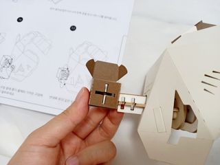 움직이는 종이로봇 - 로빗 로얄버전 움직이는 종이 로봇 - 로빗 — 5점을 준 리뷰어가 2021년 1월 올린 사용 사진