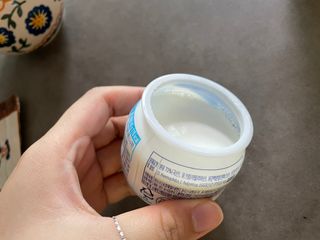 매일바이오 그릭요거트 오리지널 플레인 4개, 로스터리 커피믹스 4개 — 3점을 준 리뷰어가 2021년 12월 올린 사용 사진
