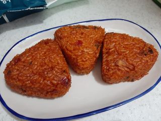 삼양냉동 [삼양] 불닭참치마요구운주먹밥+불닭볶음김치구운주먹밥 2세트구성 — 5점을 준 리뷰어가 2021년 2월 올린 사용 사진