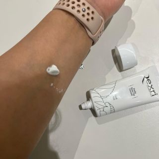 렉스리 데일리 톤업 크림 Rexri Daily Tone Up Cream — 5점을 준 리뷰어가 2022년 10월 올린 사용 사진