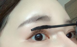 더소설 소설 블랙아이래쉬 세럼 10g(SOSEOL BLACK EYELASH SERUM 10g) — 3.5점을 준 리뷰어가 2023년 6월 올린 사용 사진