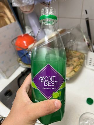 몽베스트 Montbest with Sparkling water Lime20병 — 5점을 준 리뷰어가 2022년 5월 올린 사용 사진