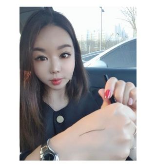 씨스터앤 퍼펙트 엣지 브러쉬 펜 라이너 2종 택 1 — 5점을 준 리뷰어가 2022년 1월 올린 사용 사진