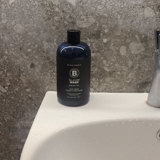 블랙페블 올인원 워시 쿨 웨이브 500ml — 5점을 준 리뷰어가 2021년 6월 올린 사용 사진