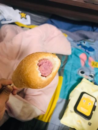 오마뎅 한우핫도그 — 5점을 준 리뷰어가 2021년 6월 올린 사용 사진