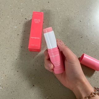 스킨큐어 산다화 카멜리아 안티 링클 멀티밤 — 4.5점을 준 리뷰어가 2022년 10월 올린 사용 사진