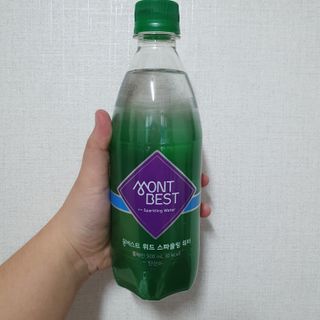 몽베스트 Montbest with Sparkling water Plain 20병 — 5점을 준 리뷰어가 2022년 8월 올린 사용 사진