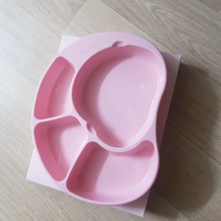 유비맘 캐릭터 실리콘 흡착 식판_색상 랜덤발송 — 4.5점을 준 리뷰어가 2021년 3월 올린 사용 사진