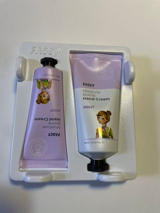파시 FASCY 高保湿ハンドクリーム40ml+80ml セット — 4점을 준 리뷰어가 2021년 5월 올린 사용 사진