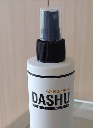 다슈코리아 다슈 포 맨 프리미엄 메가 홀드 슈퍼 스프레이 250ml — 4점을 준 리뷰어가 2022년 1월 올린 사용 사진