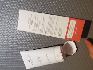 바디셀런스 벤토나이트 데일리 약산성 딥클렌징폼 120ml — 5점을 준 리뷰어가 2021년 12월 올린 사용 사진