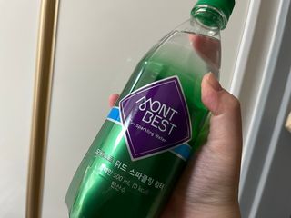 몽베스트 Montbest with Sparkling water Plain 20병 — 5점을 준 리뷰어가 2022년 12월 올린 사용 사진