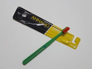 [지오클린] 안나지오 구취케어  기능성 치약 칫솔 세트 (칫솔 5 개+치약 100g 1 개 ) — 5점을 준 리뷰어가 2022년 8월 올린 사용 사진