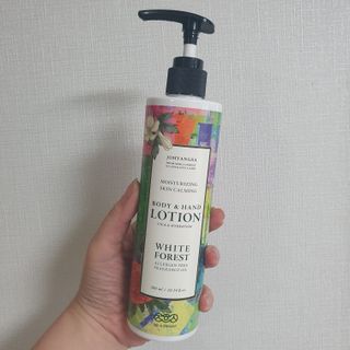 조향사 바디 앤 핸드 로션 화이트 포레스트 — 5점을 준 리뷰어가 2022년 6월 올린 사용 사진