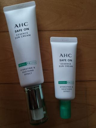 [AHC] 세이프온 에센스 선크림 올리브영 스페셜 증정 기획세트 — 5점을 준 리뷰어가 2022년 6월 올린 사용 사진