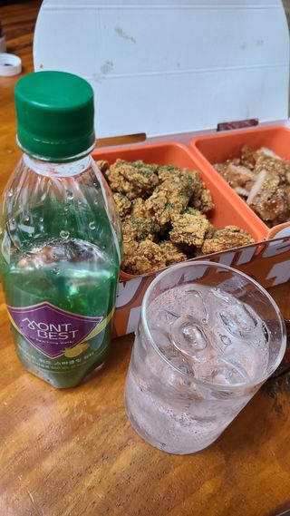 몽베스트 Montbest with Sparkling water Lemon OR Lime 20병(랜덤) — 5점을 준 리뷰어가 2021년 10월 올린 사용 사진