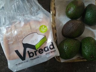 롯데제과 Vbread 포카치아식빵1개 + 미니식빵 1개 + 머핀 2개 세트 — 5점을 준 리뷰어가 2021년 9월 올린 사용 사진