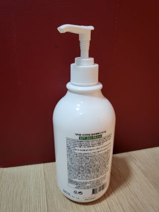 [닥터문] 프리미엄 알로에베라 선크림 500ml — 5점을 준 리뷰어가 2022년 7월 올린 사용 사진