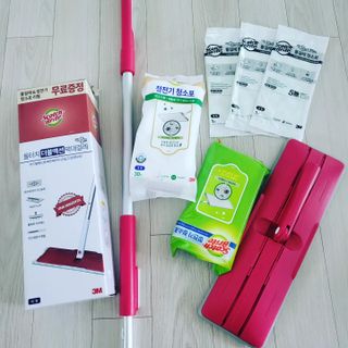 3M 스카치브라이트 비마마젠타 밀대걸레 세트+ PET 정전기청소포 대형 30매 — 5점을 준 리뷰어가 2023년 7월 올린 사용 사진