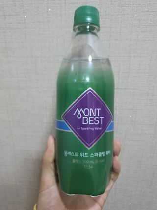 몽베스트 Montbest with Sparkling water Plain 20병 — 4점을 준 리뷰어가 2021년 11월 올린 사용 사진