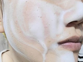 헤어플러스 콴디 아침세안제 폼클렌징 퓨어 어니스티 모닝클렌저 — 4점을 준 리뷰어가 2021년 4월 올린 사용 사진
