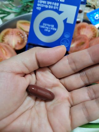 체인미 쏘팔. 옥타플러스아연 남자의비밀 1,000mg x 30캡슐 — 5점을 준 리뷰어가 2021년 12월 올린 사용 사진