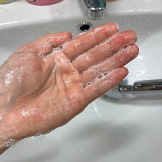 벨먼 내추럴스파 수분광채 스크럽 바디워시 600ml 5종 — 5점을 준 리뷰어가 2022년 5월 올린 사용 사진