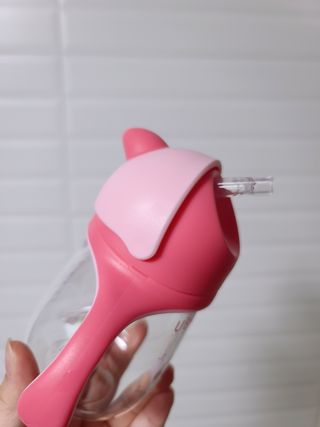 유비맘 트라이탄 코니빨대컵_컬러 랜덤 발송 — 5점을 준 리뷰어가 2020년 12월 올린 사용 사진