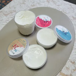 요그앤오트 그릭요거트 3종(그릭요거트24 150g + 그릭요거트48 150g + 그릭요거트72 320g) — 5점을 준 리뷰어가 2022년 7월 올린 사용 사진