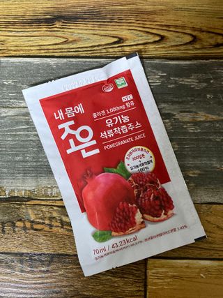 농업회사법인조은 유기농 석류 NFC 착즙주스 70ml 30포 — 5점을 준 리뷰어가 2021년 10월 올린 사용 사진