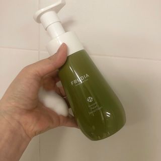 [후르디아] 아보카도 약산성 비건 여성 청결제 — 5점을 준 리뷰어가 2021년 4월 올린 사용 사진