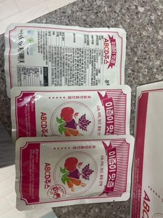 본황칠 이즙이 맛즙 ABC주스 30EA — 5점을 준 리뷰어가 2022년 7월 올린 사용 사진