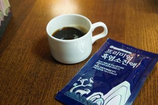 참앤들황토농원 국내산 흑염소를 정성스럽게 담은, 프리미엄 흑염소 진액 70ml x 30포 1박스 — 5점을 준 리뷰어가 2023년 1월 올린 사용 사진