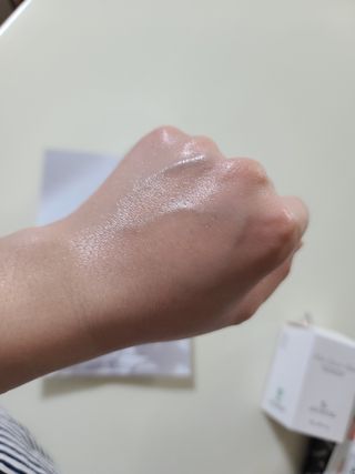 브에노 파리퀸 윌 페이스 오일 — 4.5점을 준 리뷰어가 2021년 6월 올린 사용 사진