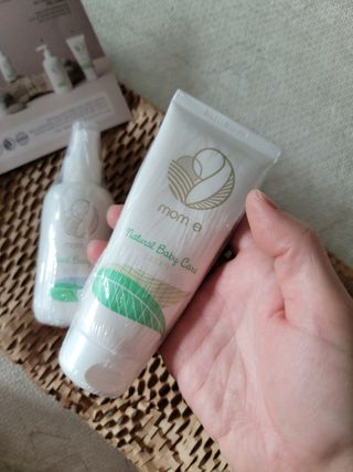mom e 맘이 내추럴 베이비 케어 크림+바디오일 — 4.5점을 준 리뷰어가 2021년 1월 올린 사용 사진