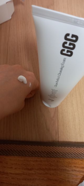 지지지 클린 퍼펙트 클렌징폼 120g — 5점을 준 리뷰어가 2022년 4월 올린 사용 사진