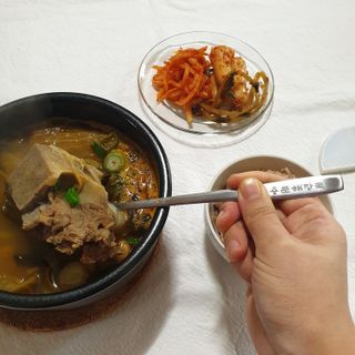 요리반상회 용문해장국 2팩 + 뚝배기 1개 — 4점을 준 리뷰어가 2021년 3월 올린 사용 사진