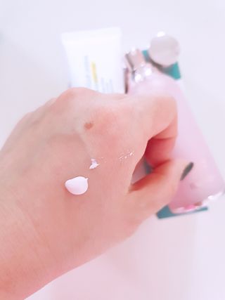 리엔케이 핑크 볼륨 래디언스 컬러크림 에디션 — 5점을 준 리뷰어가 2022년 11월 올린 사용 사진