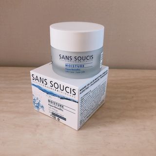 산수시 아쿠아 베네핏 24h 수부지 물광 속건조 수분크림 50ml — 4점을 준 리뷰어가 2021년 7월 올린 사용 사진