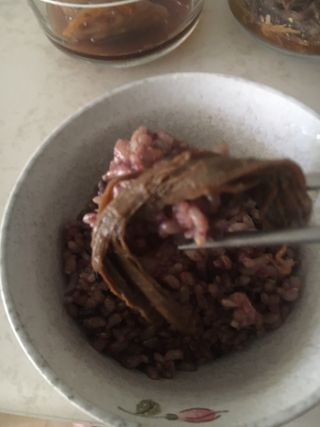 하나마이 [마마쿡] 전 청와대 천상현 셰프의 밑반찬  5종세트(소고기 장조림+연근조림+진미채+간장김자반+새우김자반) — 5점을 준 리뷰어가 2023년 4월 올린 사용 사진