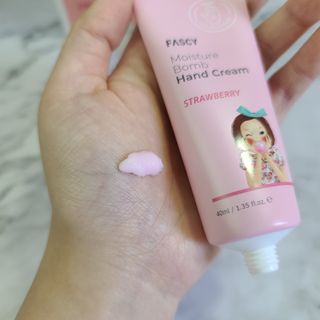 파시 FASCY 高保湿ハンドクリーム40ml+80ml セット — 4점을 준 리뷰어가 2021년 5월 올린 사용 사진