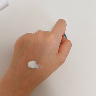 메타포레 12PM  카밍 선스크린 — 4.5점을 준 리뷰어가 2021년 8월 올린 사용 사진